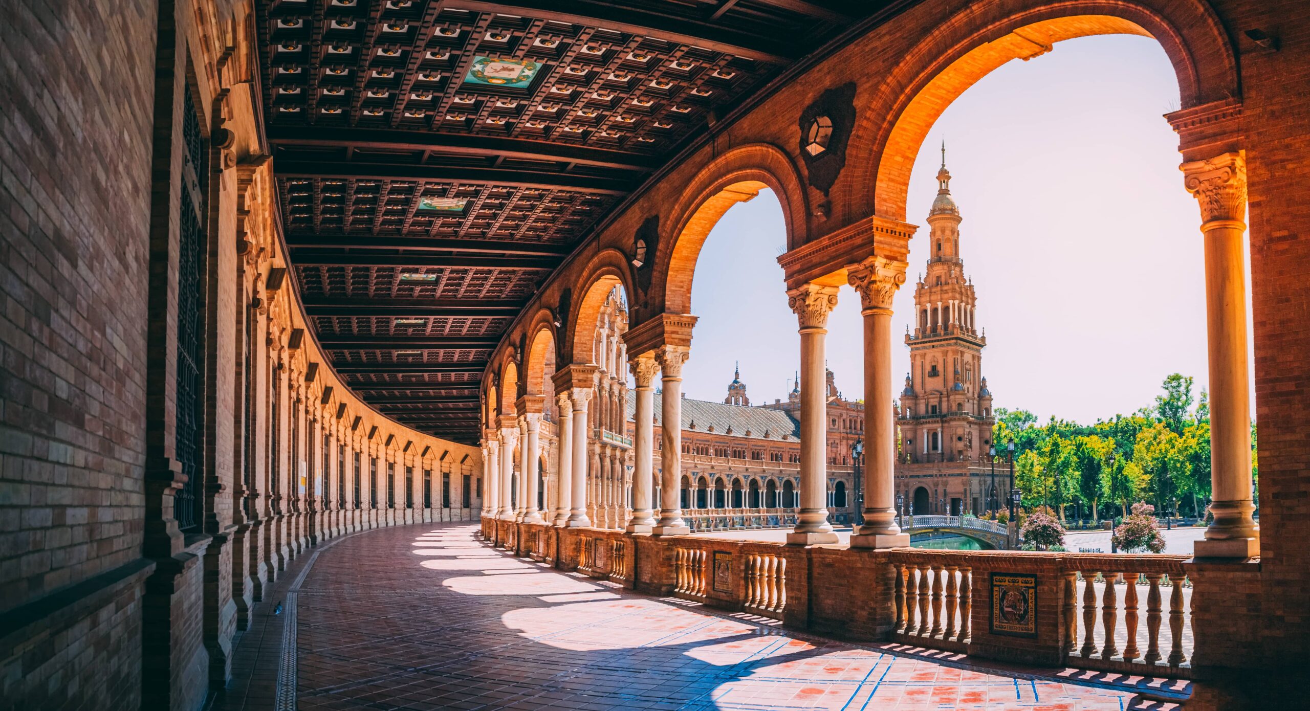 beautiful-view-plaza-de-espana-seville-spain-min (2)