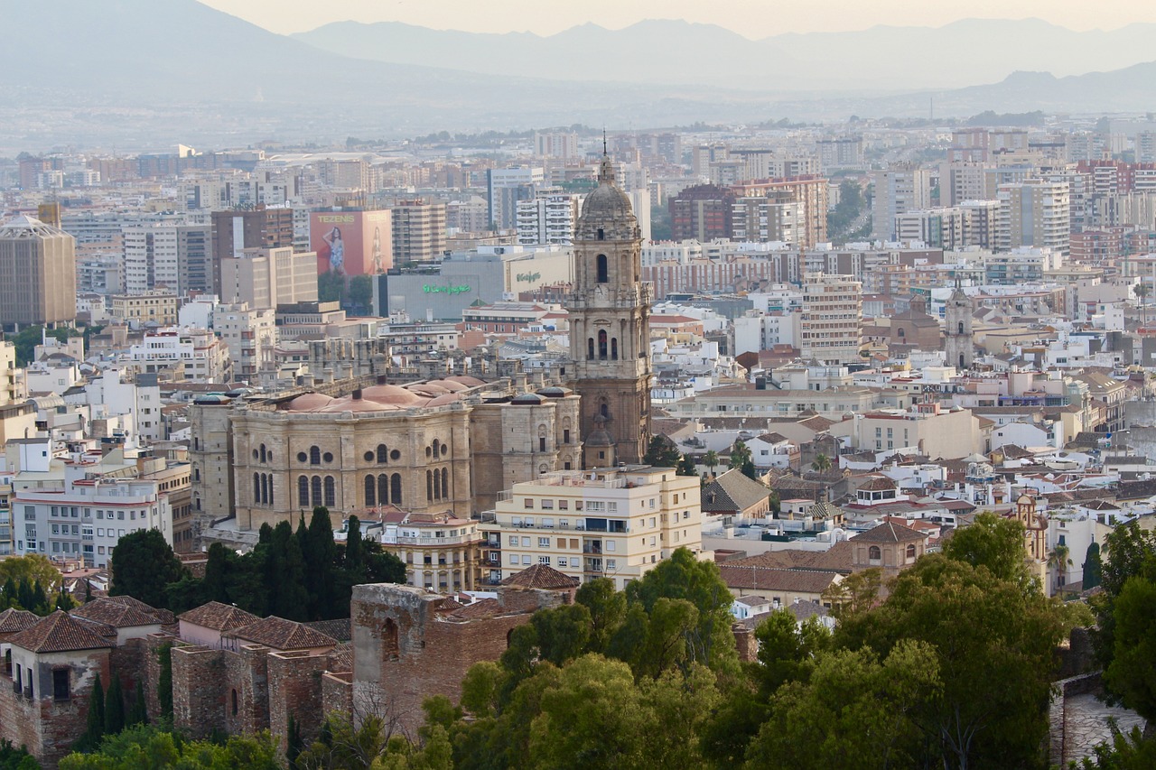 malaga-3619294_1280